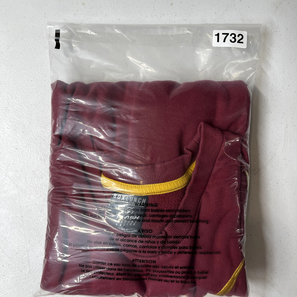 Box Lunch Sweatshirt Womens M Red Flash Fastest Man Alive Embroidered Sweater - Picture 8 of 8